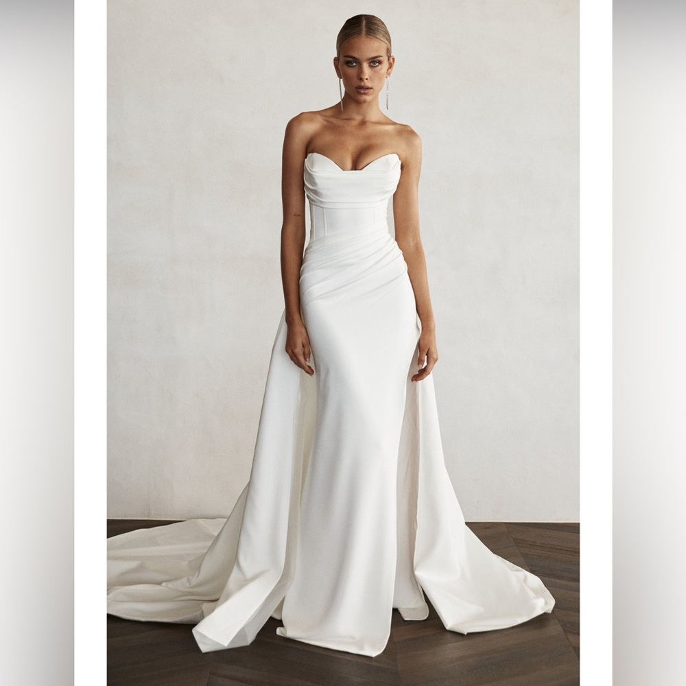 Jane Hill HUNTLEIGH Wedding Gown